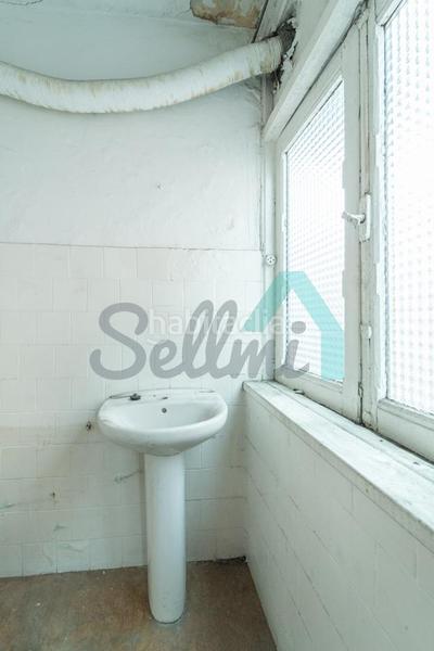 Foto 4a49a2ad-1feb-4671-98b2-202c42d55062. Édifice dans Sama Langreo