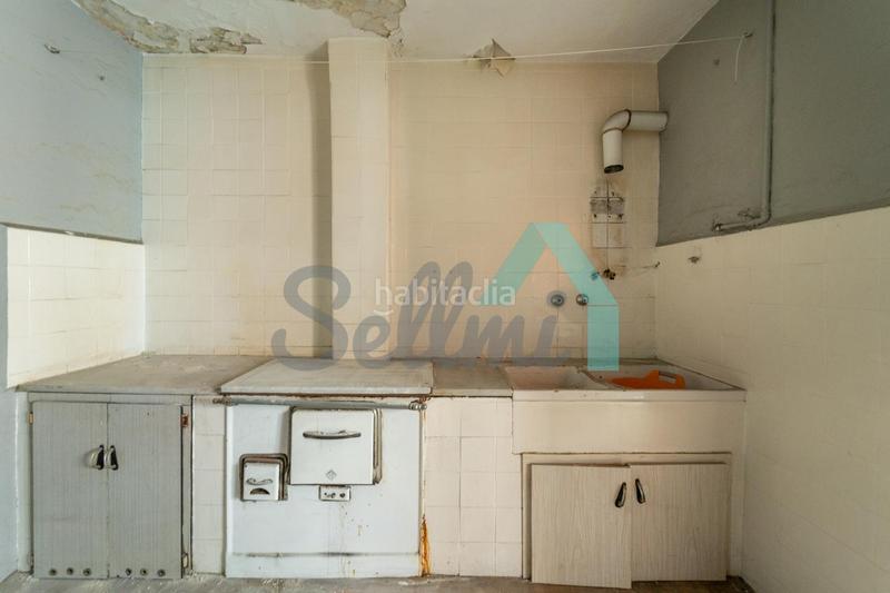 Foto 5ebf1e0a-a195-4fb6-b69a-b2076d88c1bc. Édifice dans Sama Langreo
