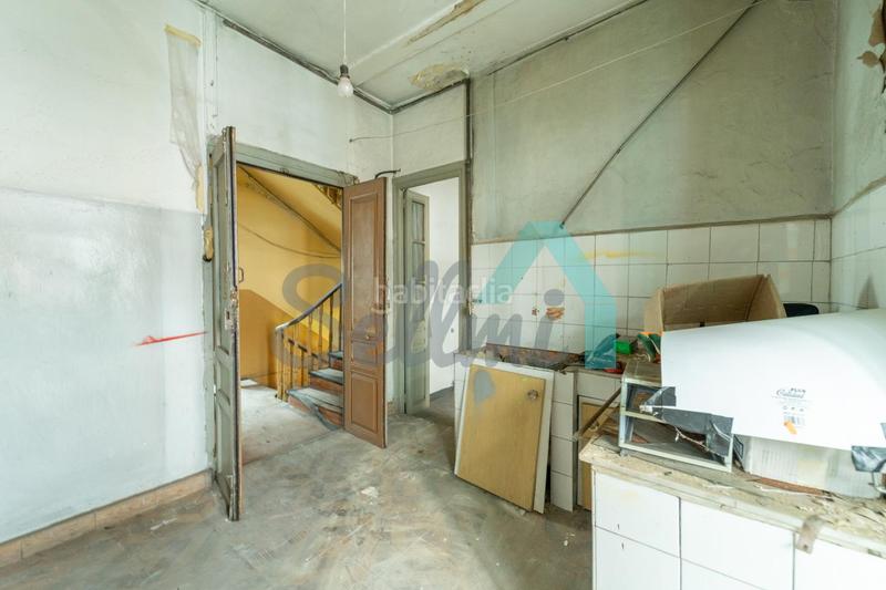 Foto e4babd58-8c6b-44e2-a63d-bc4addc6d593. Édifice dans Sama Langreo