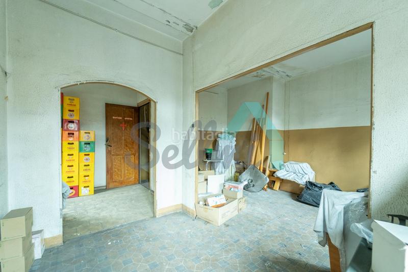 Foto fbf4e10e-79dd-4b88-865d-86bfbbccc409. Édifice dans Sama Langreo