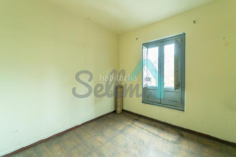 Foto 5d94e6ae-0c26-4f17-bb24-6292a7fc702b. Edifici a Sama Langreo