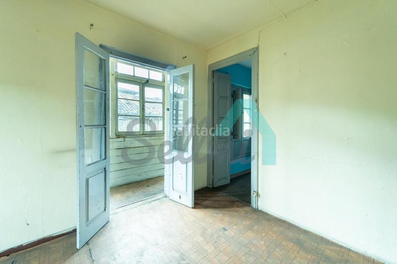 Foto 9eb446f7-b5c3-4cfd-8f9b-d0cb503863be. Edifici a Sama Langreo