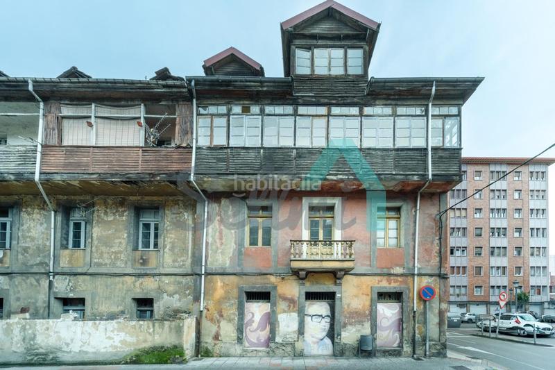 Foto d51f2252-bd41-41c6-bb55-7d78f9c17fae. Edifici a Sama Langreo