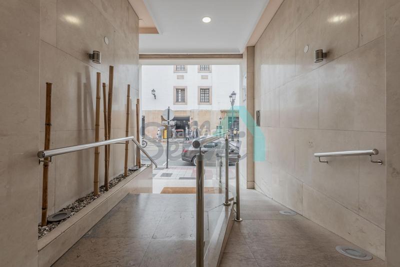 Foto 09baa31d-122e-4a9b-80c2-31dc2e7b856e. Appartamento con parcheggio in Parque San Francisco - Uría Oviedo