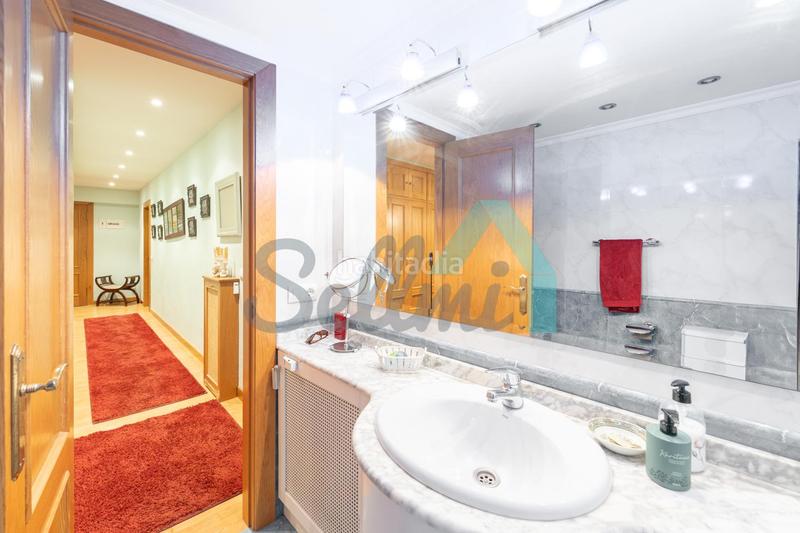 Foto 5afe26be-1a8d-4254-9180-ea58d2c8ad1a. Appartamento con parcheggio in Parque San Francisco - Uría Oviedo