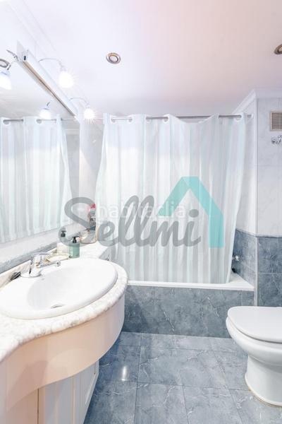 Foto b9023b2a-f28f-4b11-89a8-b047b6866457. Appartamento con parcheggio in Parque San Francisco - Uría Oviedo