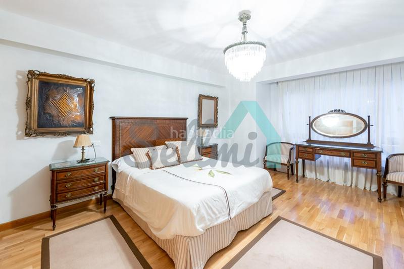 Foto 2bc03bf0-c4c6-4fb8-8ecb-0b225ca55ceb. Etagenwohnung mit parking in Parque San Francisco - Uría Oviedo