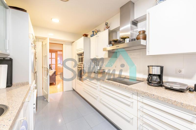 Foto 304ca6b9-daf2-4aab-bdd6-7688fae9dd1b. Etagenwohnung mit parking in Parque San Francisco - Uría Oviedo