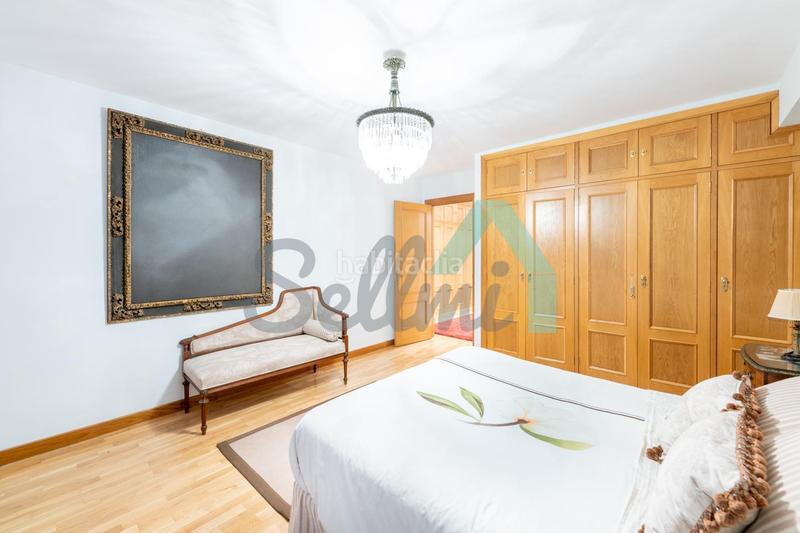 Foto 4faf8f19-7dab-4e20-af21-19a8b213ce20. Etagenwohnung mit parking in Parque San Francisco - Uría Oviedo