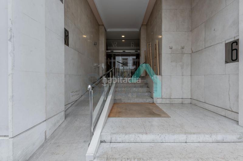 Foto ee93ae4b-e732-492b-86aa-4f9f726d5657. Etagenwohnung mit parking in Parque San Francisco - Uría Oviedo