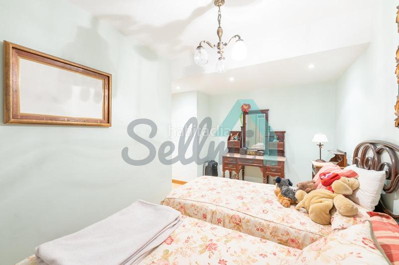 Foto 03e4a02a-6168-4496-9923-2d51649cea85. Flat with parking in Parque San Francisco - Uría Oviedo