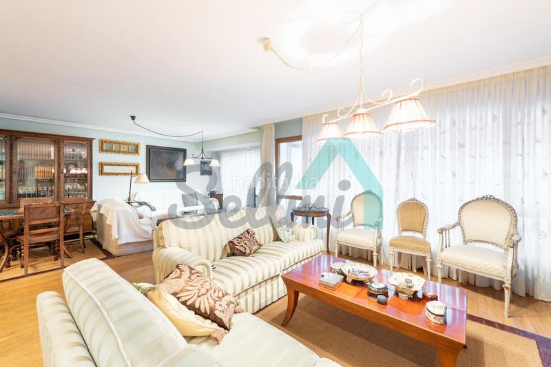 Foto 356f1007-e1bb-4ae3-ae02-9bb058edb9e9. Flat with parking in Parque San Francisco - Uría Oviedo