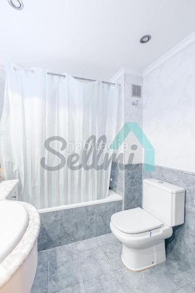 Foto 953fa88e-2612-404e-9d70-590d909fd6bd. Flat with parking in Parque San Francisco - Uría Oviedo