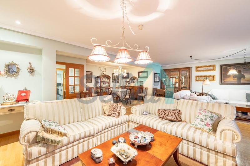 Foto 0a459c98-c504-437d-b328-2ada9f0cfdd4. Pis amb aparcament a Parque San Francisco - Uría Oviedo