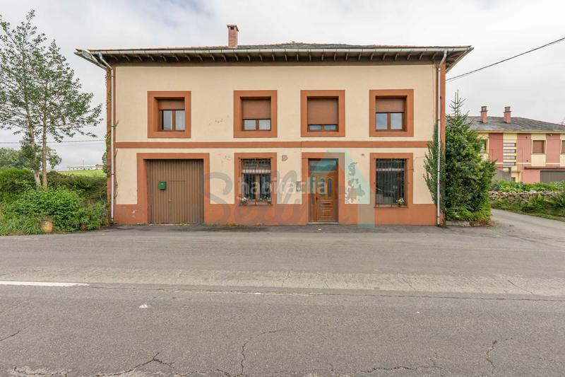 Foto 56023007-5f53-43df-ab84-ecfb87cf23d2. Casa con parcheggio in Salas