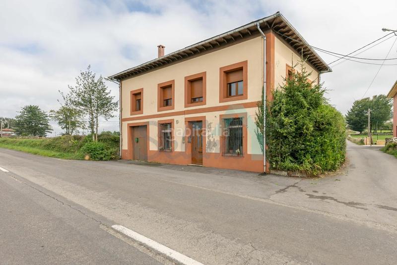 Foto 68c60962-8ca7-4b0e-b0fb-7cfcbf638ab9. Casa con parcheggio in Salas