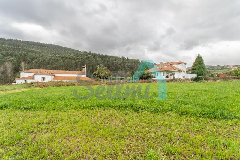Foto f3bee5f2-8f5d-4ed8-9c1d-79469db8f28b. Terreny residencial a Cudillero