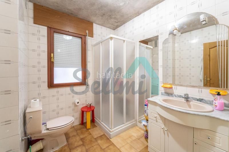 Foto c8b648fd-07dc-4666-acbc-4572603c4f69. Piso en Vegadeo