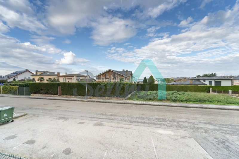 Foto 1589d4c1-0b90-48b1-854a-75865b37222d. Ground floor with heating parking in Tapia de Casariego