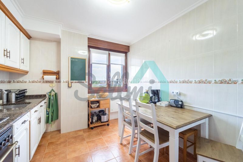Foto 66a9211b-cdca-41ed-9c7f-e6084e592ddf. Ground floor with heating parking in Tapia de Casariego