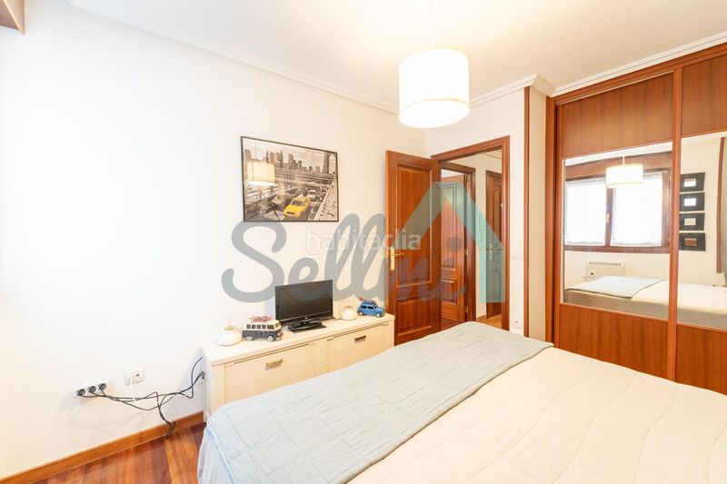 Foto 79d5a8f3-1d70-4f6b-ac0c-0ab1e3e2efa1. Ground floor with heating parking in Tapia de Casariego