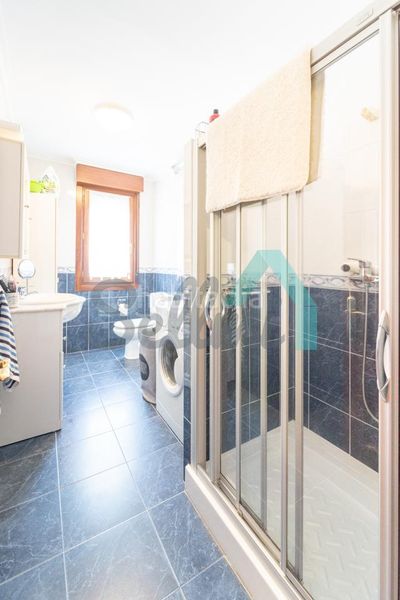 Foto 9afff93a-816d-4160-bf92-92a724c2663a. Ground floor with heating parking in Tapia de Casariego