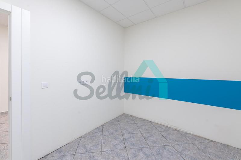 Foto 09e36af5-6272-4606-8ff3-bff95a621b0e. Rent business premise in Plaza de América Oviedo