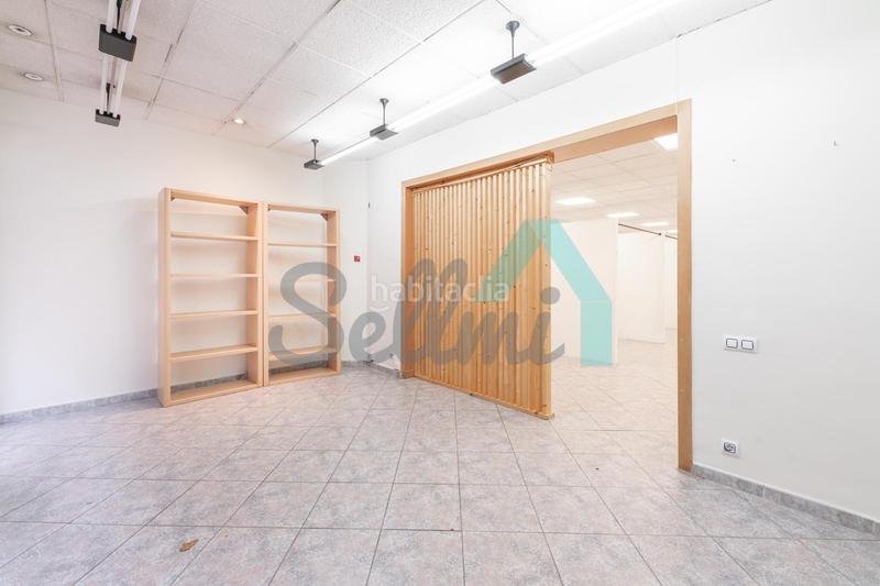 Foto d06a53c2-4887-4e29-b359-56ac4812b013. Rent business premise in Plaza de América Oviedo