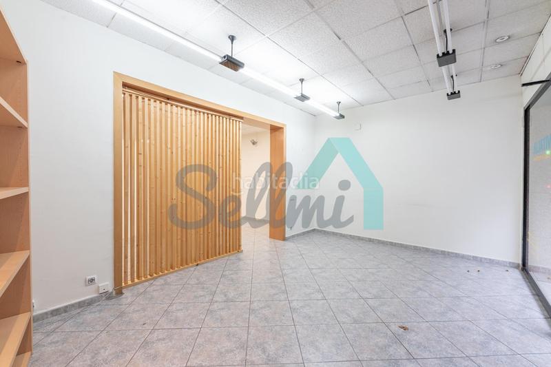 Foto d4d28be2-ea74-43e8-86a9-61070a0ca451. Rent business premise in Plaza de América Oviedo