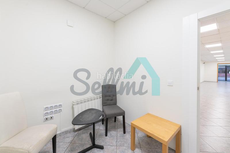 Foto f7dffd73-c433-4ded-8c4a-9c971d0b03b9. Rent business premise in Plaza de América Oviedo