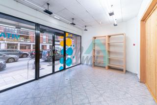 Local Comercial en Hermanos Menéndez Pidal