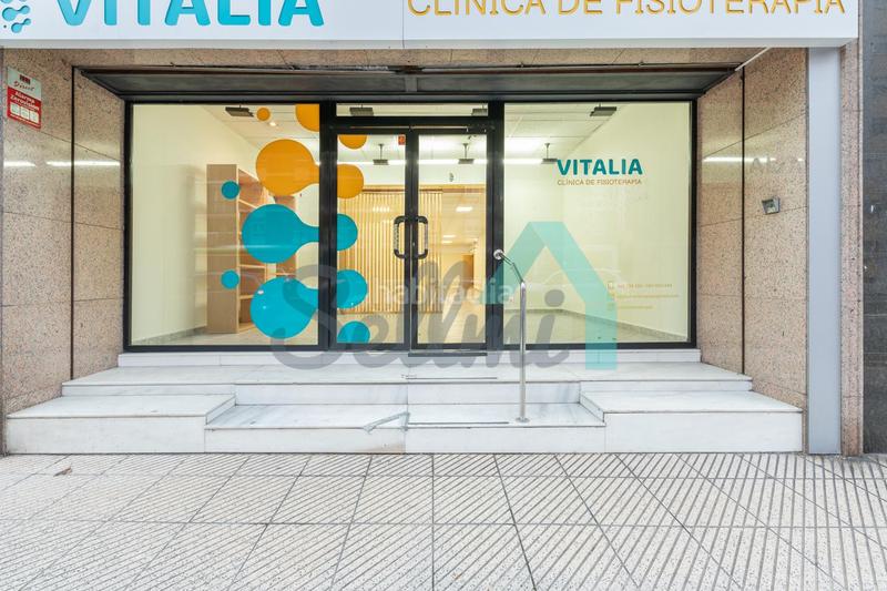 Foto 08f9e63a-08dd-4c32-a128-1d5a65b63410. Lloguer local comercial a Plaza de América Oviedo