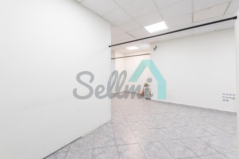 Foto 33eea3ca-34f1-4140-8e1a-63db95f1a870. Lloguer local comercial a Plaza de América Oviedo