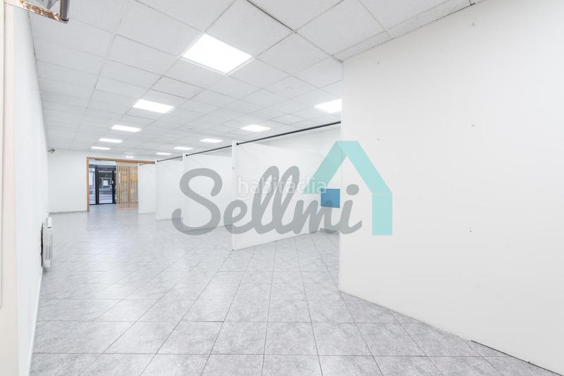 Foto 44683326-43a1-4e74-ab18-b46f0ae37d17. Location local commercial dans Plaza de América Oviedo