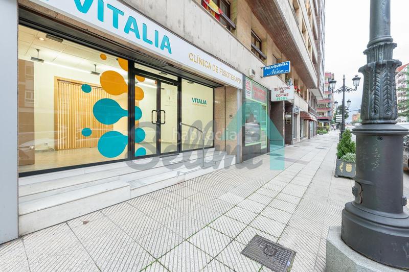 Foto d3f994a0-660e-4e43-838d-c052ed687b80. Location local commercial dans Plaza de América Oviedo