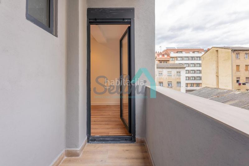 Foto b49dd703-d9af-48ef-8e0b-f208b0c17d82. Alquiler piso en Argañosa Oviedo