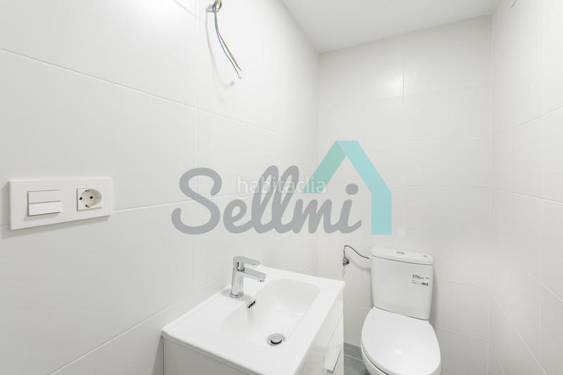 Foto 0c77bd3f-90ac-4e7b-89b8-b080bd430876. Etagenwohnung mit heizung in Milán - Pumarín Oviedo