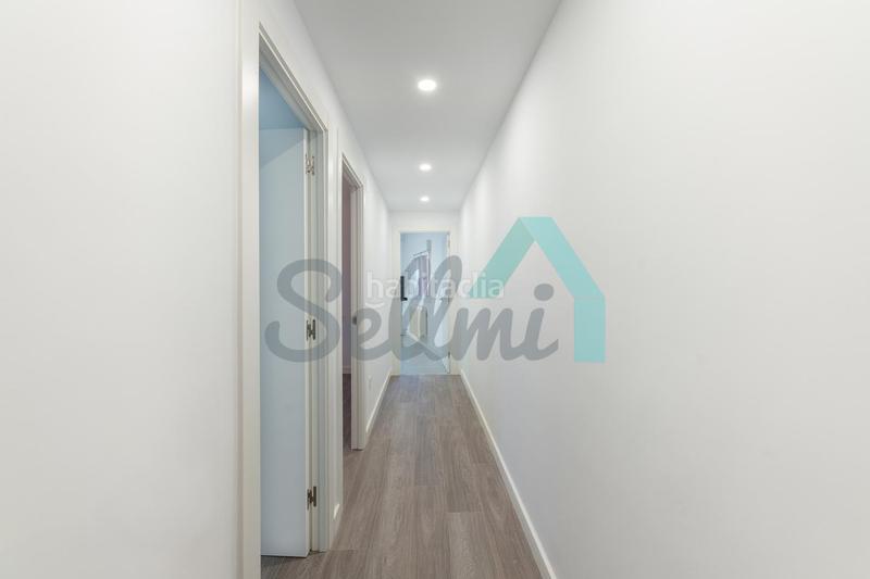 Foto 382e7eac-c083-439e-91ad-6b7a935c5235. Etagenwohnung mit heizung in Milán - Pumarín Oviedo