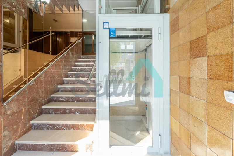 Foto 3aa1b86f-e93f-4749-8c58-1be84300fc49. Etagenwohnung mit heizung in Milán - Pumarín Oviedo