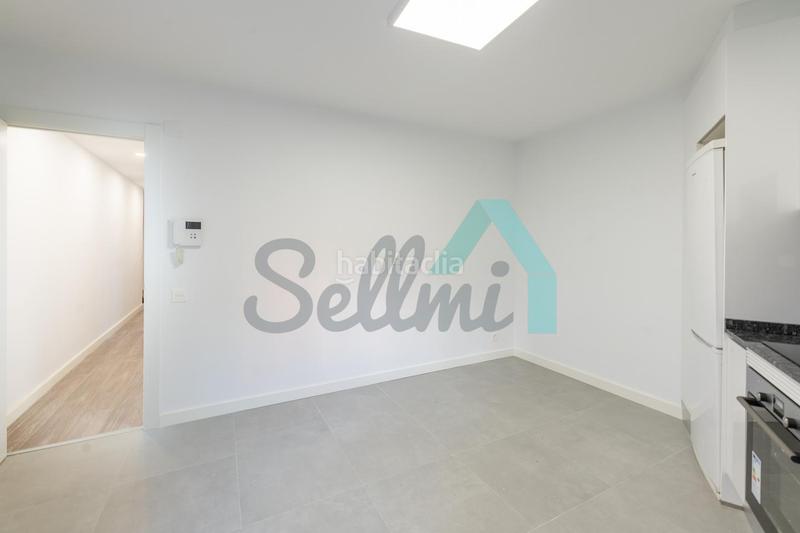 Foto 3d60f578-05dd-4366-b268-1de39f5e766a. Etagenwohnung mit heizung in Milán - Pumarín Oviedo