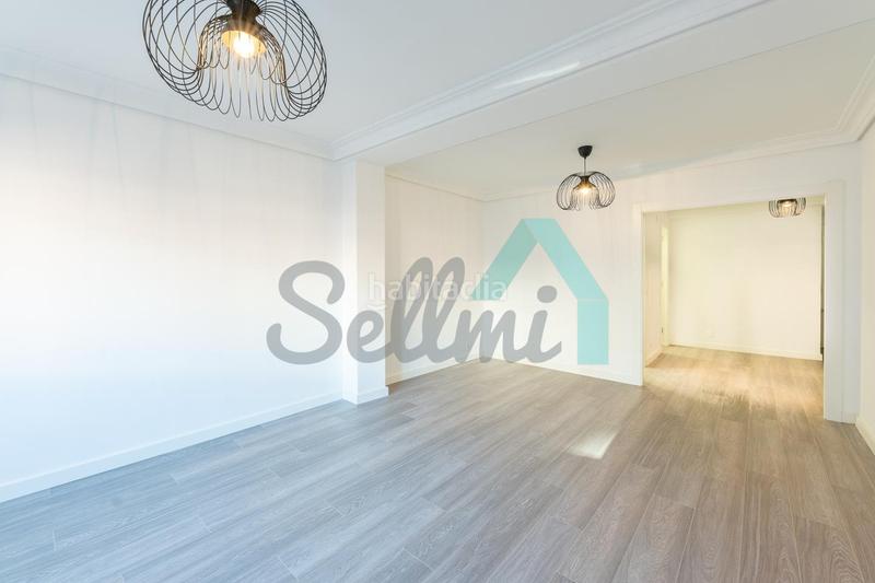 Foto 62663198-9183-4a0d-8060-6149be419d98. Etagenwohnung mit heizung in Milán - Pumarín Oviedo