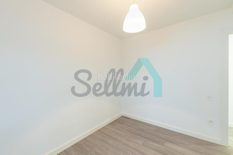 Foto 8553dfcb-dbe5-4488-a1c0-42e75b5fb22f. Etagenwohnung mit heizung in Milán - Pumarín Oviedo