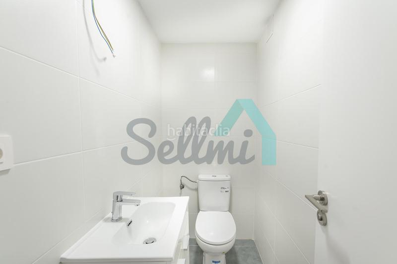 Foto fad8a42f-8354-4e46-8120-c54b61dfed52. Etagenwohnung mit heizung in Milán - Pumarín Oviedo