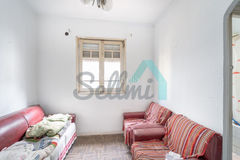 Foto aece6b5f-bcb4-46e9-8c41-6d00c0de8496. Casa pareada en Tineo