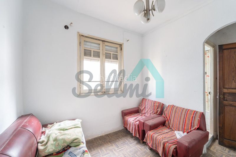 Foto e172f390-d5c0-47bb-95c5-0addf1f854eb. Casa pareada en Tineo