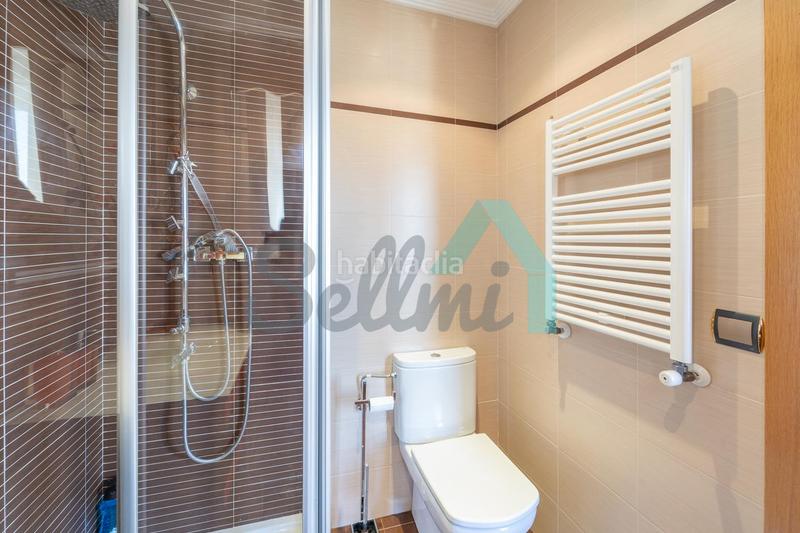 Foto 2cf43bb4-eab7-4017-aba4-35b788928452. Casa aparellada amb calefacció piscina a Santa María del Mar - El Puerto Castrillón