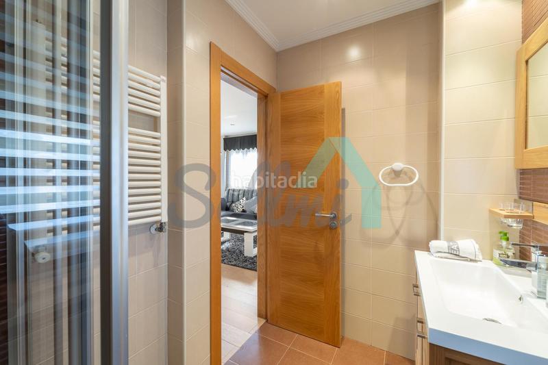 Foto 3bcec053-4923-44c6-88ef-56387a907a5d. Casa aparellada amb calefacció piscina a Santa María del Mar - El Puerto Castrillón