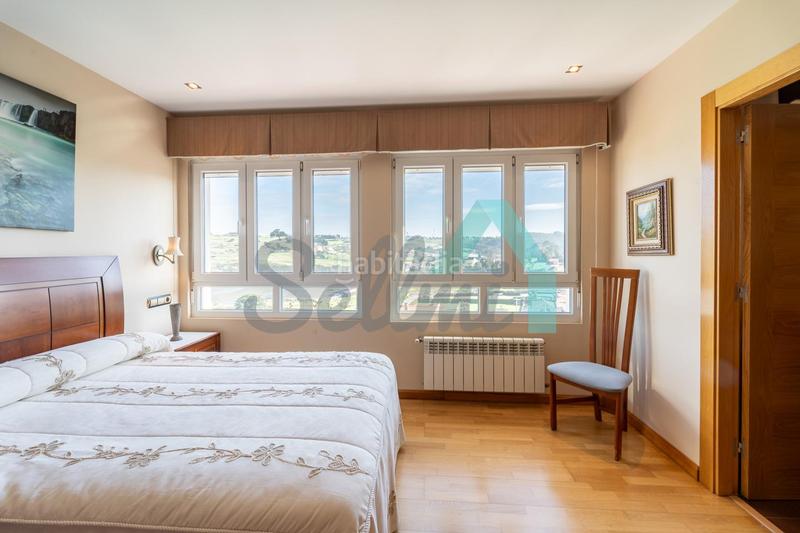 Foto 47e6ec53-08be-4235-be62-0911a5da694b. Casa aparellada amb calefacció piscina a Santa María del Mar - El Puerto Castrillón