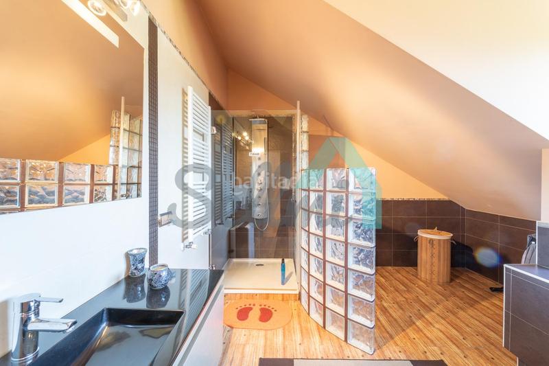 Foto 5115aba5-9f01-4b9c-aa57-26421d404862. Casa aparellada amb calefacció piscina a Santa María del Mar - El Puerto Castrillón