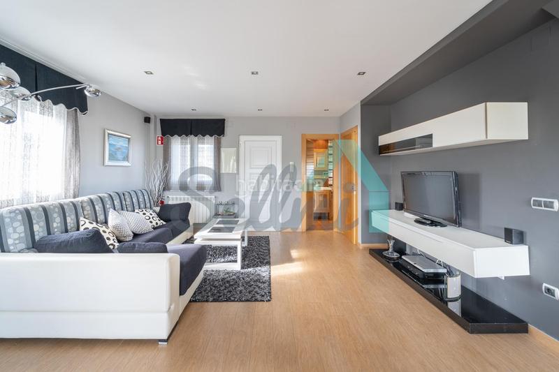 Foto ad7e5f54-f746-4e01-be6b-efd4fa2b9ac3. Casa aparellada amb calefacció piscina a Santa María del Mar - El Puerto Castrillón